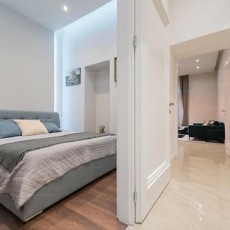 St Francis Of Assisi Superior Apartment Budapest Luaran gambar